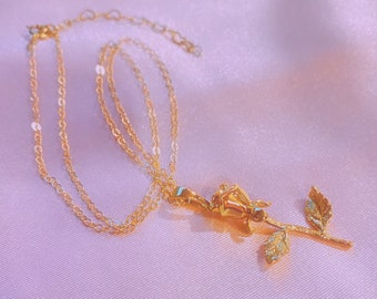 Collar de rosa romántica relleno de oro, regalo de San Valentín, colgante de rosa de oro, cadena llena de oro, rosa de oro, muñeca de bebé, romance, amor