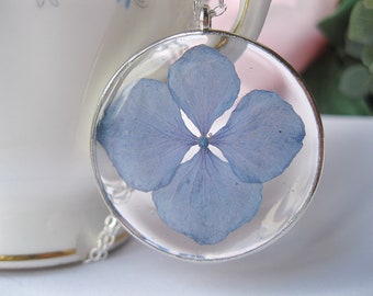 Real blue hydrangea flower necklace - Resin jewellery - Resin necklace - Gift for her - Real flower necklace - Bridesmaid gift