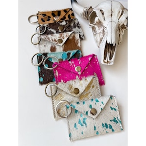 TARJETA DE REGALO llavero Cartera de piel de vaca con pelo auténtico, Cartera de piel de vaca con tarjeta de crédito - idea de regalo / Regalos para ella y él, Unisex con punzón