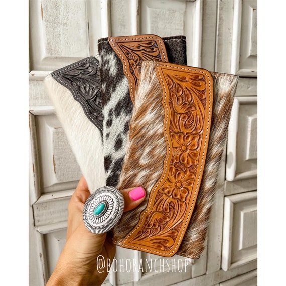 [JILLSTUART]★STITCHED COWHIDE HALF WALLET Designer fashion, Seoul-fully created | W Concept