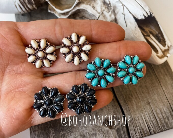 SMALL FLOWER EARRINGS Western Floral Flower Studs Conch Concho Studs