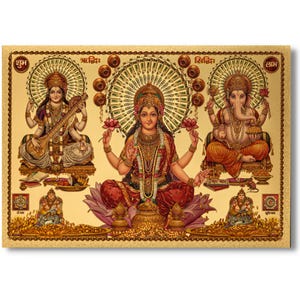 Lakshmi Saraswati Ganesh Kuvera mit Sri Yantra und Kuvera Yantra Golden Foil Sticker, gerahmt oder ungerahmt