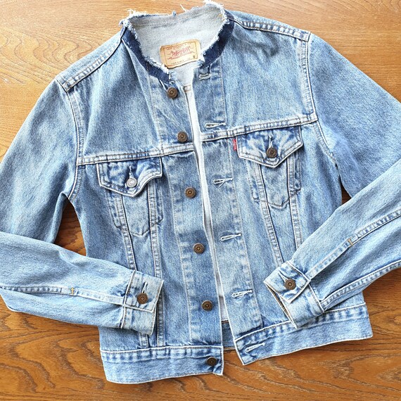 levis collarless denim jacket