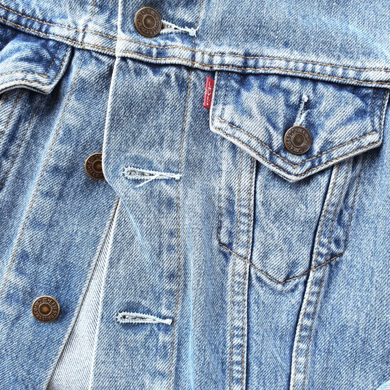 levis collarless denim jacket
