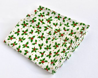 Christmas Holly Leaf Reusable Cotton Napkins | Christmas table decor | Festive Holiday Serviettes | Sustainable Eco friendly cloth napkins