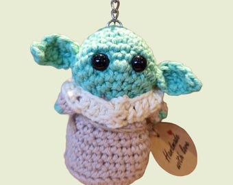 Handmade Mini Alien – 3-Inch Green Crochet Alien Keyring, Bungee, or As It Comes!