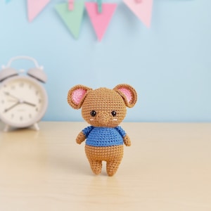 Small Mouse Amigurumi Crochet Pattern: Roo the Mouse (PDF File)
