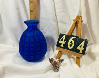 464 Royal Limited Crystal Vase Art Glass Cobalt Blue slight Swirl with added dots
