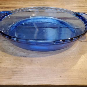 9&quot; Cobalt Blue Anchor Hocking Pie Plate Scalloped Edge