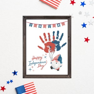 Artisanat d'art empreinte de main du 4 juillet | Gnome nain du 4 juillet | Joyeux 4 juillet à imprimer | Artisanat préscolaire à imprimer patriotique
