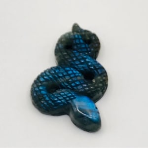 Sculpture de serpent en labradorite