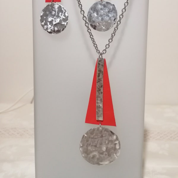 Bijoux - Handcrafted pendant and earrings in aluminum plate and leather