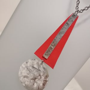 Bijoux Handcrafted pendant and earrings in aluminum plate and leather Ciondolo