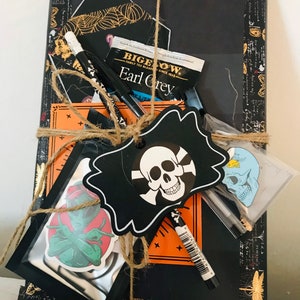 Blind date with a book box | Horror | Mystery | Suspense | Thriller| Blind book | Book lover | Halloween Gift |