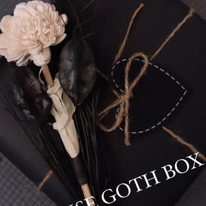 Verjaardagsdoos | Horrordoos | Mysteriedoos | Geschenkdoos | Trakteer jezelf | Verrassing | Halloween | Gepersonaliseerd voor haar | Voor hem | Valentijnskaarten
