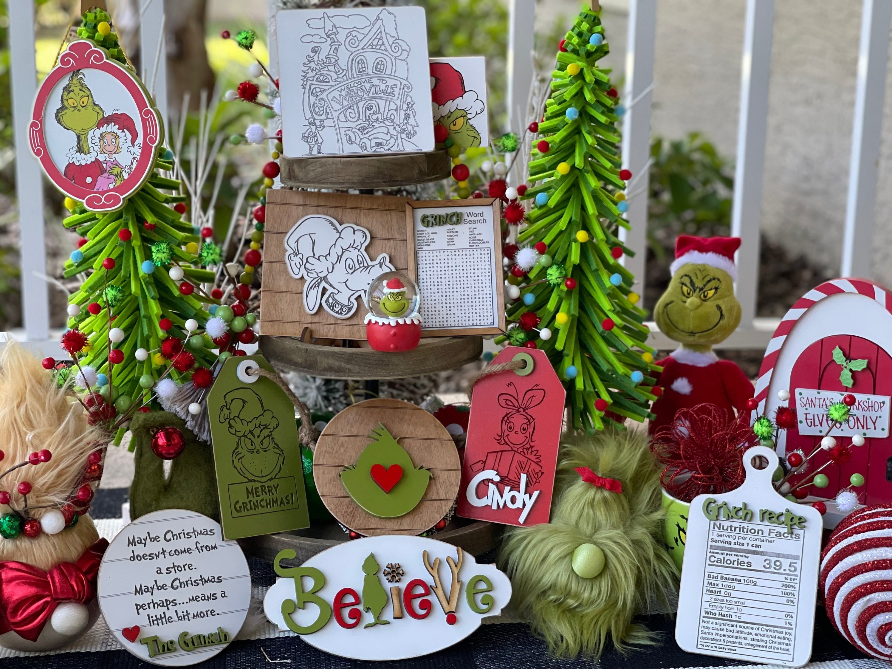 grinch tier tray decor, grinch tiered tray decor, grinch, whoville, C…