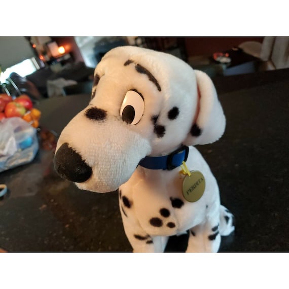 Vintage Disney Store 101 Dalmatians Movie Perdita Larger Sitting