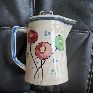 Vintage Japanese Majolica 9&quot; Hand Painted Pitcher w Lid Flower & Pollen