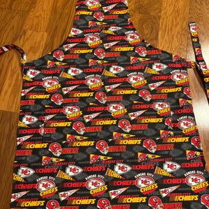 Kansas Chiefs apron unisex