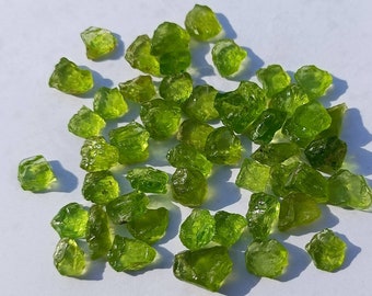 AAA Raw peridot 5-8MM crystal pieces / bright green /  loose gemstone /wholesale price bulk lot / rough/ healing mineral