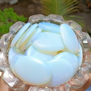 1 pc Opalite palm stone , milky white palm stone , worry stone , high quality , all-round healing stone
