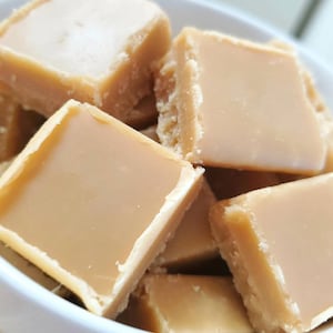 Dulce de Leche Scottish Tablet Candy - Authentic Scotland Family Recipe / Britain / British / European Sweet Dessert Gift