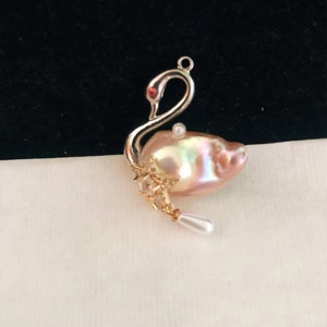 Baroque freshwater pearl fashion accessories original design handmade little swan pendant boy girl jewelry