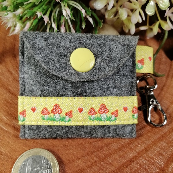 Schlüsselanhänger Taschenanhänger Mini Portemonnaie Einkaufswagenchip Täschchen UNIKATE verschiedene Modelle