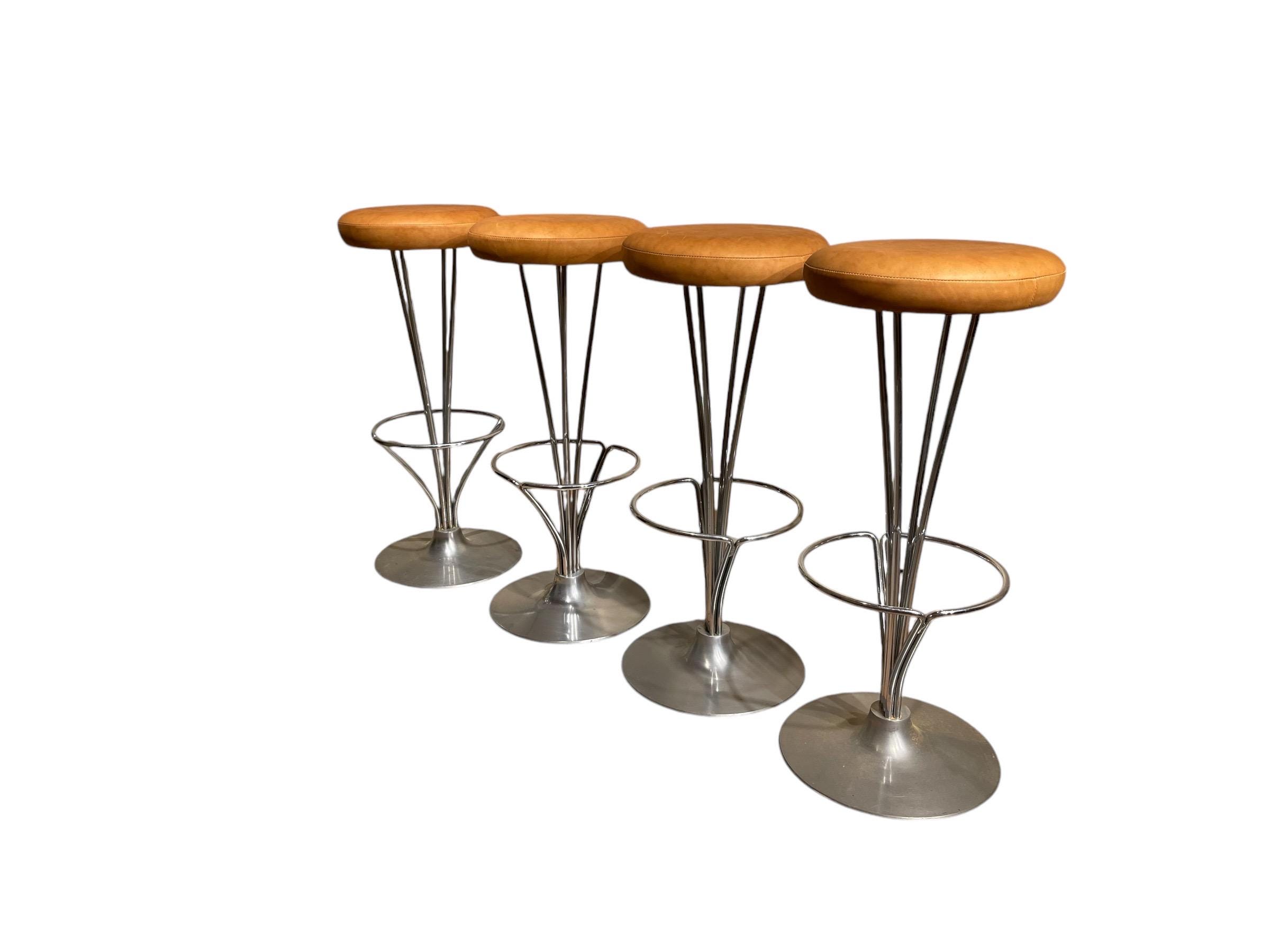 Fritz Hansen Barhocker Modell 7505 aus den 1960er Jahren nach Entwurf von Piet Hein