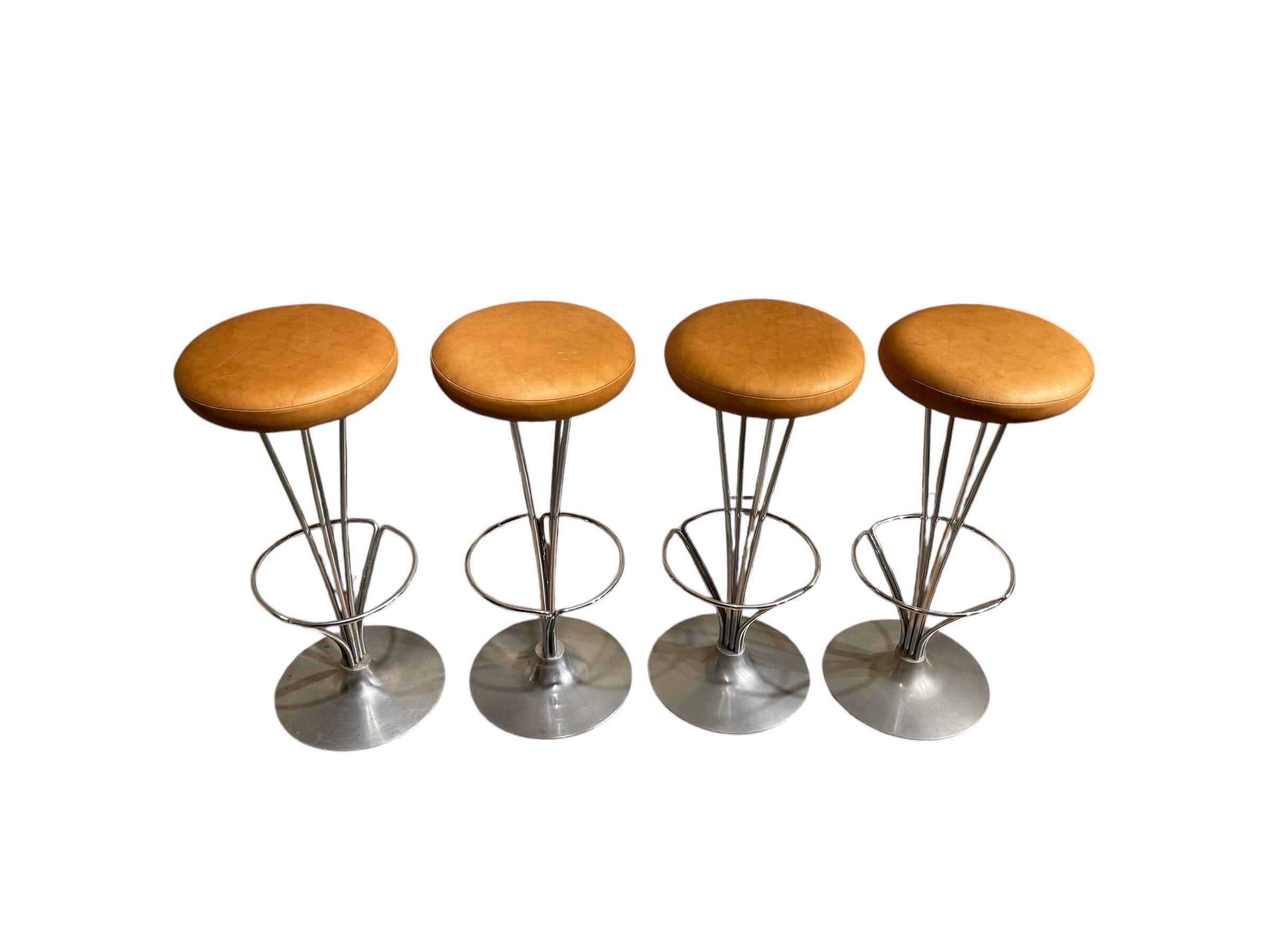 Fritz Hansen Barhocker Modell 7505 aus den 1960er Jahren nach Entwurf von Piet Hein
