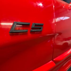 C5 Corvette Modern Fender Emblems with Alignment Jigs (Driver + Passenger Side)
