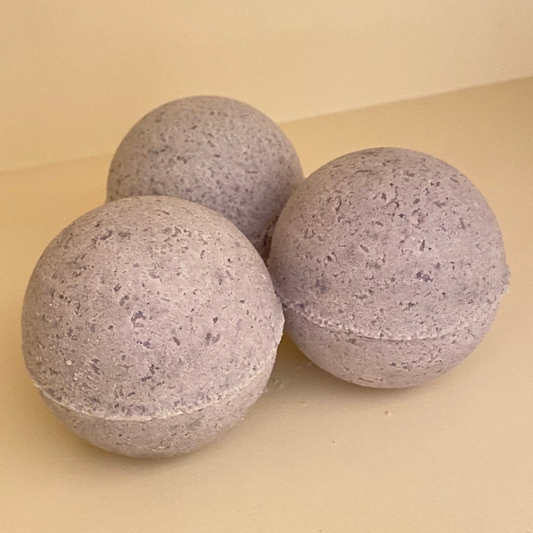 Organic Lavender Bath Bomb, Gift for Family, Friends, Holiday Gift, Special Occasions, Non GMO, Cruelty Free, Vegan Friendly