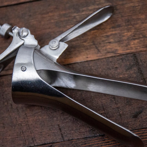 Medical Speculum - Antique Style Steel Doctor's Speculum Spreader for Vaginal or Anal Use