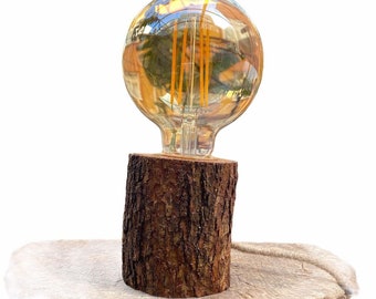 Lampe à bûche Edison en bois fabriquée à la main, lampe de table, lampe de bureau, cadeau pour elle, décoration d'art de style rustique, conception d'ampoules