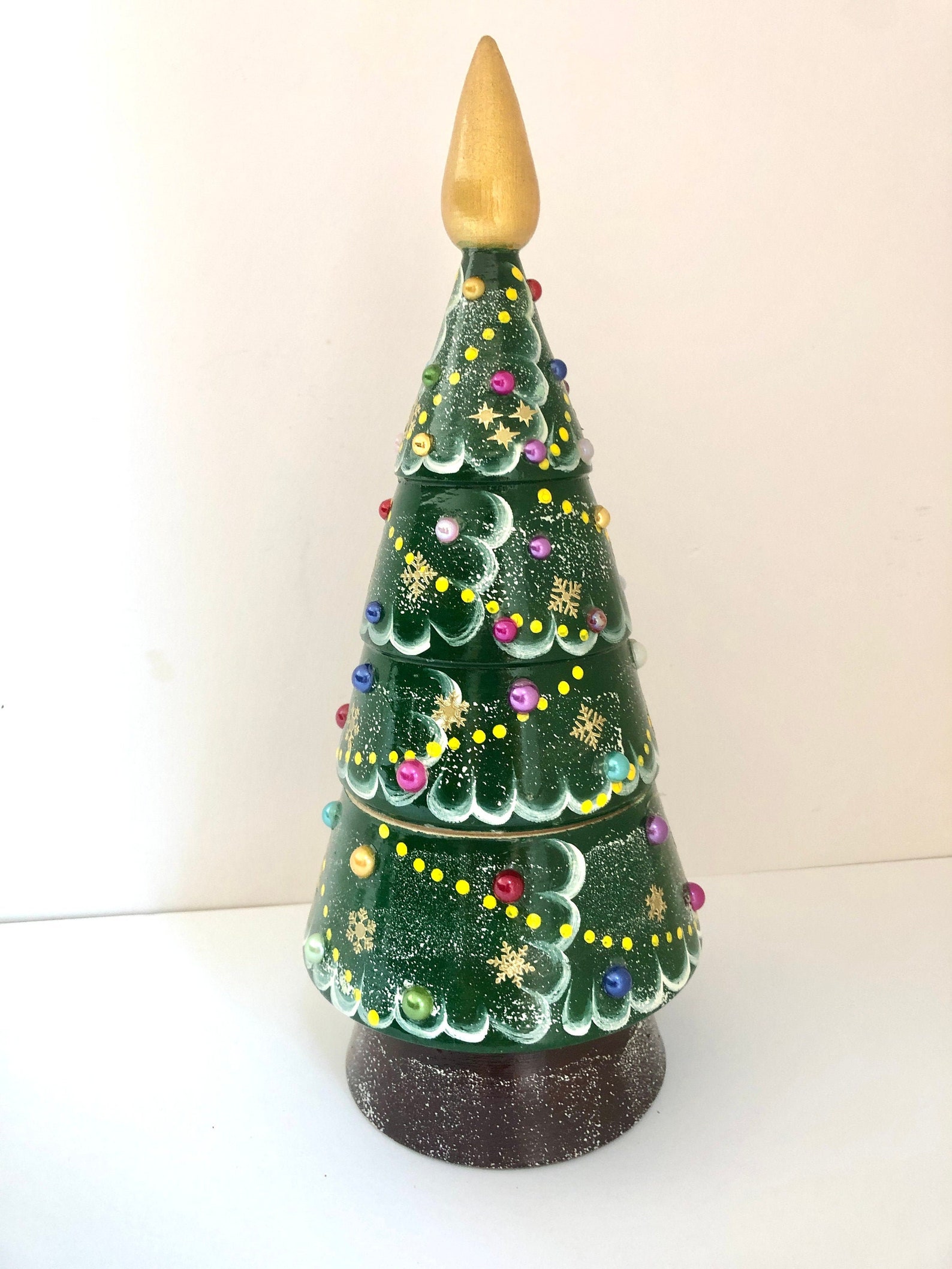 CHRISTMAS TREE 5 PC Nesting Dolls Original Item Featured in Etsy