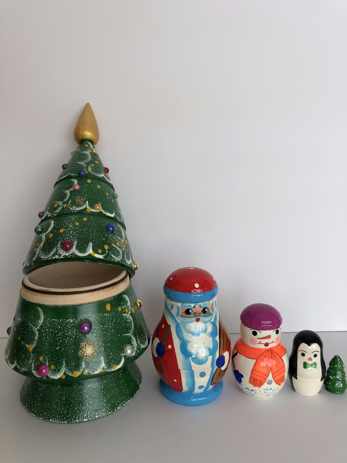 CHRISTMAS TREE 5 PC Nesting Dolls Original Item Featured in Etsy