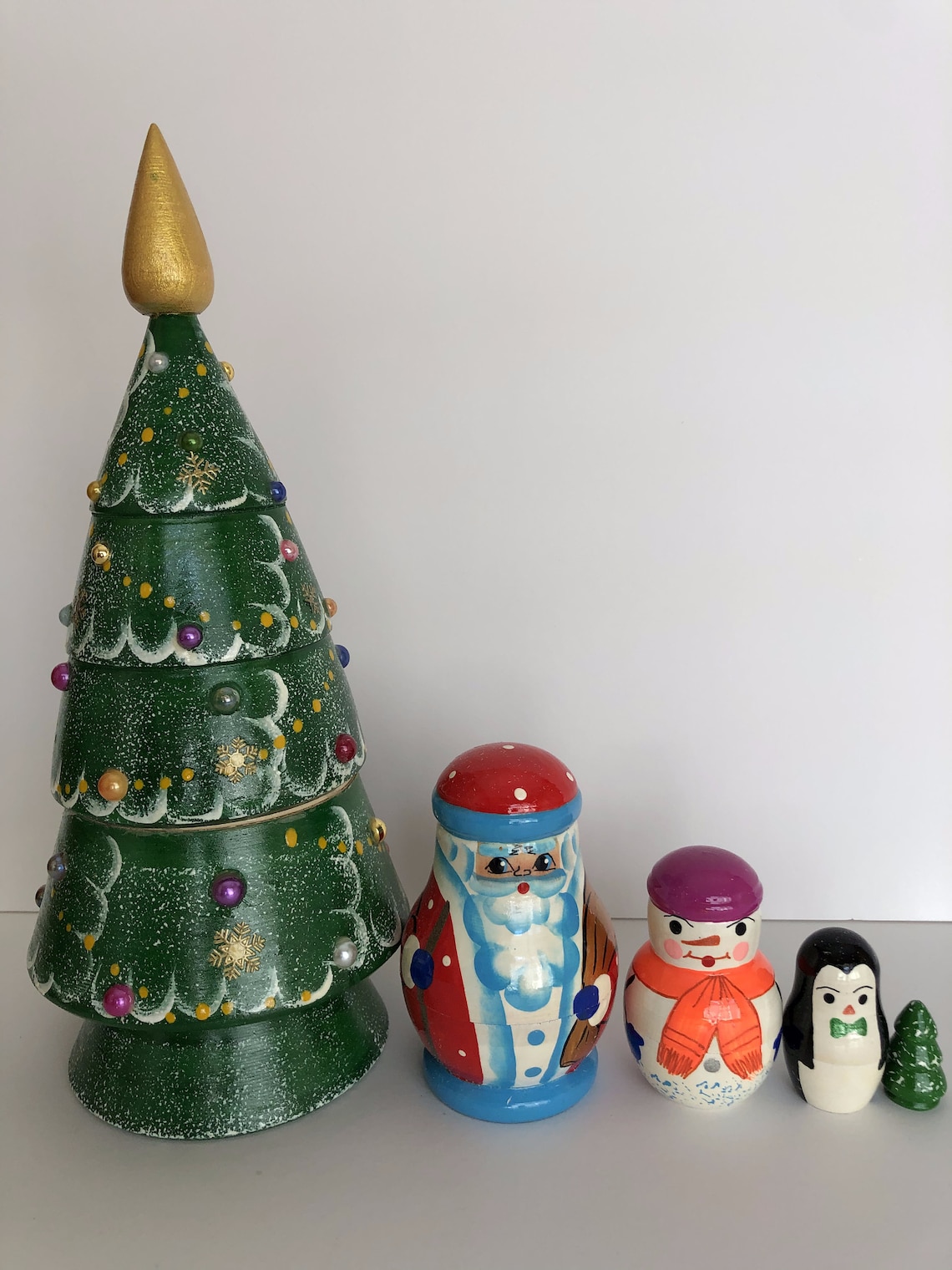 CHRISTMAS TREE 5 PC Nesting Dolls Original Item Featured in Etsy
