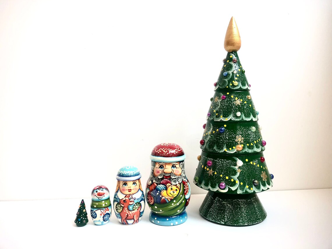 CHRISTMAS TREE 5 PC Nesting Dolls Original Item Featured in Etsy