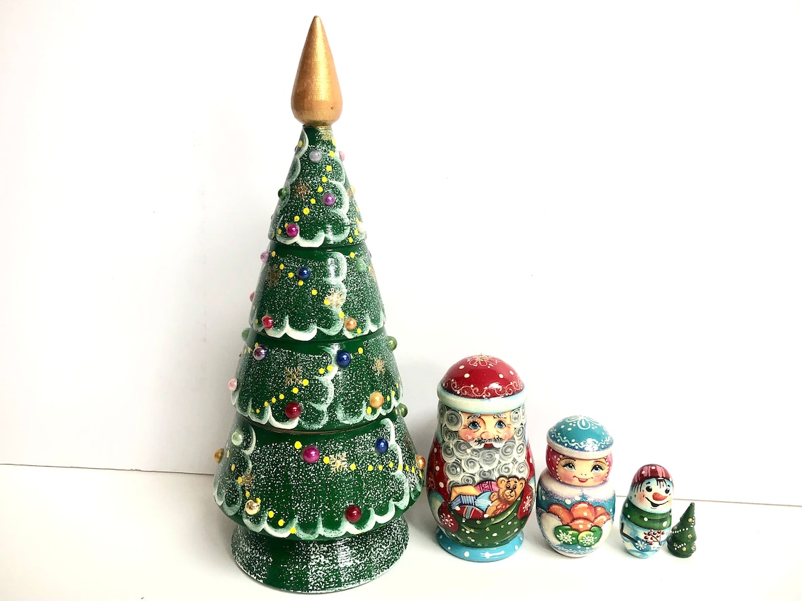 CHRISTMAS TREE 5 PC Nesting Dolls Original Item Featured in Etsy
