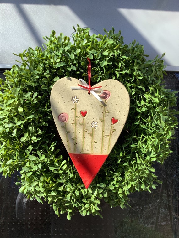 Herz mit Blumen, Muttertag, hängend, Keramik, handgetöpfert, Garten, frostsicher, Ton
