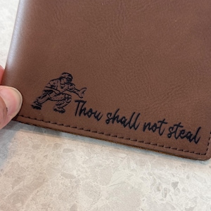 Cartera de béisbol personalizada, regalo de cuero para receptor, entrenador de béisbol, billetera grabada, regalo para mamá del equipo de béisbol para adolescentes