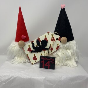 Valentine&#39;s Day Cupid Tag set