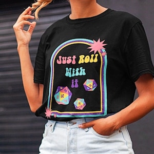 Dnd Shirt, lJust roll with it dnd Shirt, D20 Schädel Shirt, DM Shirt, Vinatge dnd, Dnd Geschenk Shirt, DM Geschenk, DnD Merch, Dnd Geschenke, TTRPG Shirt