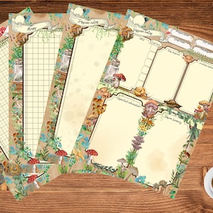 Peut inclure: Ensemble de feuilles de papeterie sur le thème de la fantaisie, d'esthétique vintage. Les feuilles présentent des illustrations de champignons, de plantes et de bocaux, avec des espaces quadrillés et vierges pour les notes. Une tasse de café est à proximité.