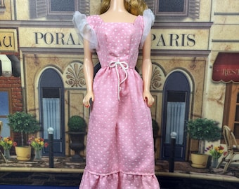 BARBI SILKSTONE LADY OF THE MANOR 2011 NRFB BARBI SILKSTONE LADY OF THE MANOR 2011 NRFB