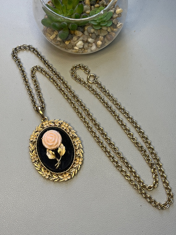Vintage AVON rose pendant necklace w/mirror