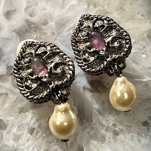 OSCAR de la RENTA amethyst faux pearl clip on earrings