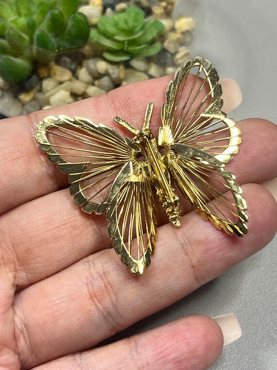 Vintage MONET gold tone butterfly brooch - image 5
