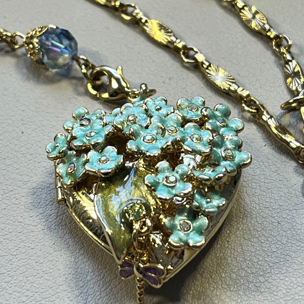 Retired Kirks Folly Forget Me Knot heart locket necklace w/dragonfly charm