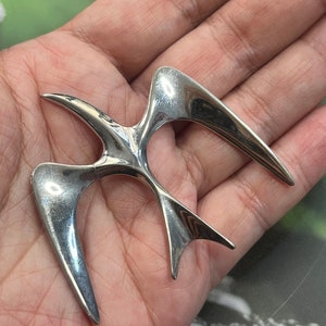 SARAH COVENTRY silver tone seagull brooch